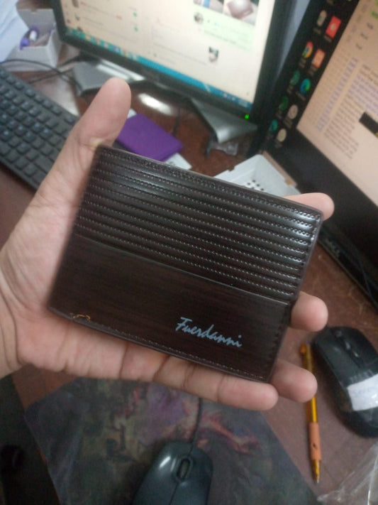 Fuerdanni Luxury Classic Bifold Wallet